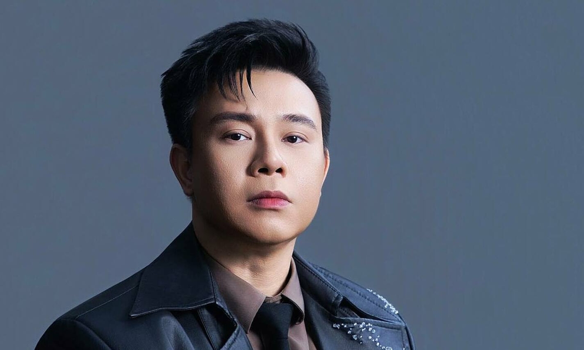 Đông Hùng chia tay sân khấu: Hành trình từ cơm áo gạo tiền đến cuộc sống đủ đầy - hình ảnh - f8betvip.vip Đông Hùng chia tay sân khấu: Hành trình từ cơm áo gạo tiền đến cuộc sống đủ đầy - hình ảnh - f8betvip.vip