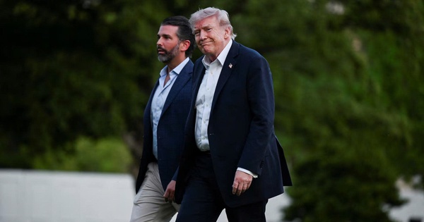 F8BET chính thức: Ông Trump vắng mặt tại đám cưới con trai do bận việc Nhà Trắng - hình ảnh - f8betvip.vip