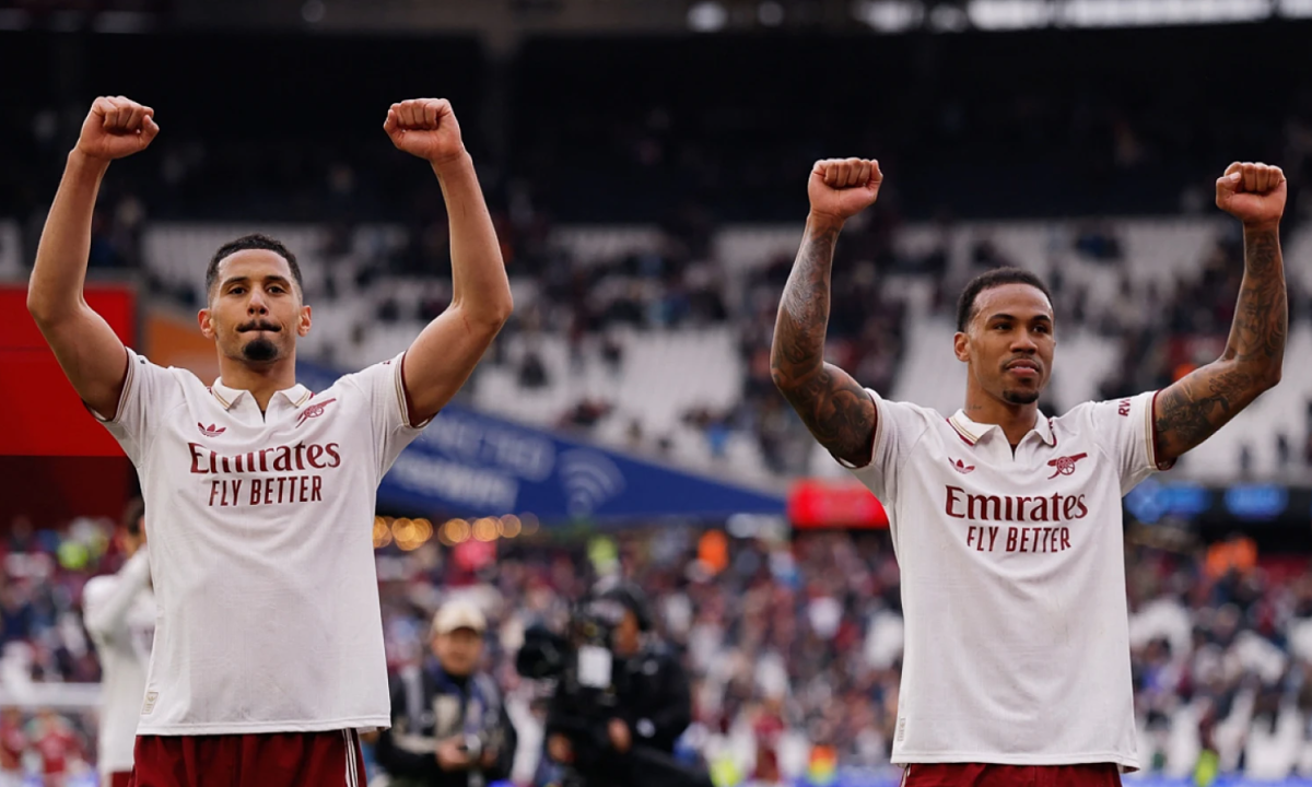 Neville: ‘Hàng thủ có thể giúp Arsenal hạ PSG’ - hình ảnh - f8betvip.vip Neville: ‘Hàng thủ có thể giúp Arsenal hạ PSG’ - hình ảnh - f8betvip.vip