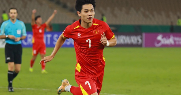 Đình Bắc cần AFF Cup để vươn tầm ngôi sao - hình ảnh - f8betvip.vip