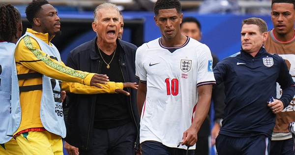 Ngôi sao đội tuyển Anh vi phạm luật mới của FIFA, lại lấy tay che miệng: Nguy cơ nhận án phạt nguội - hình ảnh - f8betvip.vip