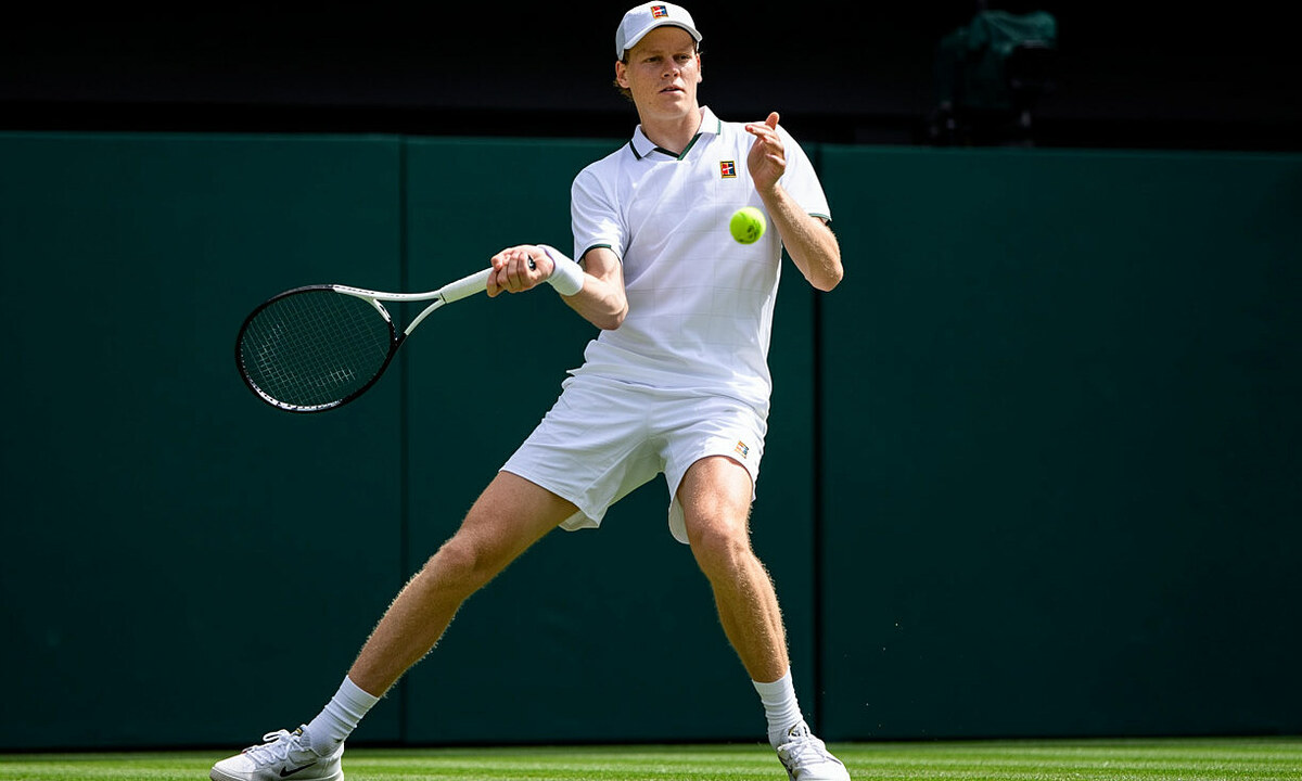 F8BET chính thức: Sinner và Djokovic vượt qua thử thách nghẹt thở tại Wimbledon 2026 - hình ảnh - f8betvip.vip F8BET chính thức: Sinner và Djokovic vượt qua thử thách nghẹt thở tại Wimbledon 2026 - hình ảnh - f8betvip.vip