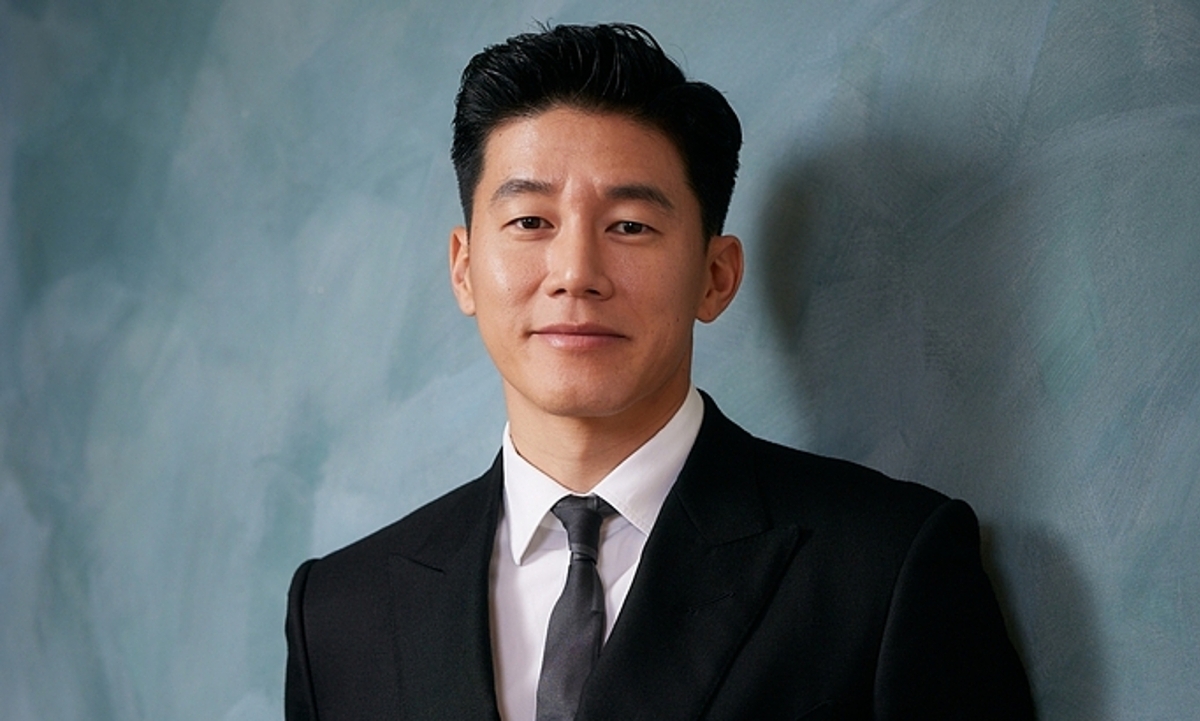 Tài tử Kim Mu Yeol vươn lên từ nghèo khó: góc nhìn mới cho người chơi Việt - hình ảnh - f8betvip.vip