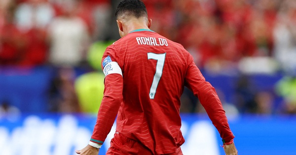 F8BET cược bóng đá: Ronaldo lập kỷ lục vô tiền khoáng hậu tại World Cup 2026 - hình ảnh - f8betvip.vip