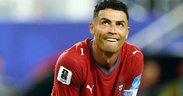 F8BET cược thể thao: Ronaldo mờ nhạt, Bồ Đào Nha chật vật vượt bảng - hình ảnh - f8betvip.vip F8BET cược thể thao: Ronaldo mờ nhạt, Bồ Đào Nha chật vật vượt bảng - hình ảnh - f8betvip.vip