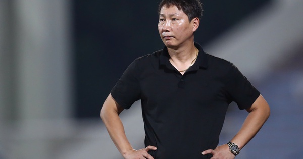 HLV Kim Sang-sik phải chứng tỏ bản lĩnh cầm quân ở Asian Cup - hình ảnh - f8betvip.vip