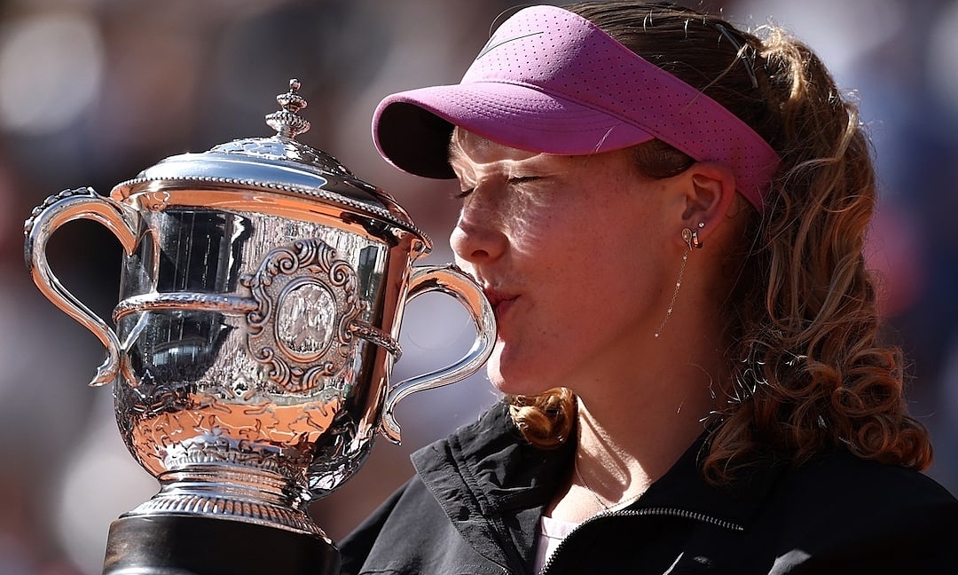 Andreeva Vô Địch Roland Garros 2026: Chiến Thắng Gây Chấn Động Của Cô Gái 19 Tuổi - hình ảnh - f8betvip.vip