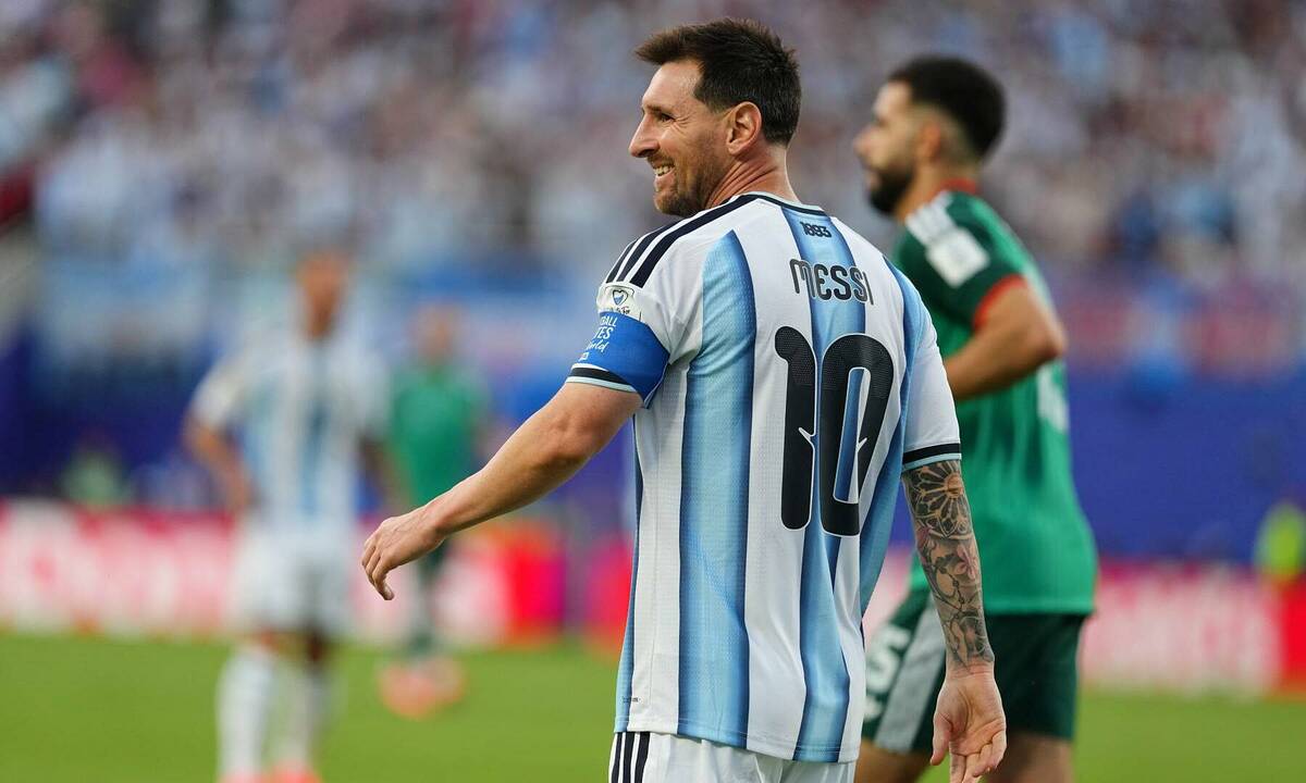 F8BET cược bóng đá: Chiến thuật đi bộ thông minh của Messi được FIFA khen ngợi - hình ảnh - f8betvip.vip