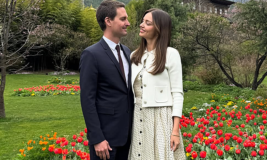 F8BET Việt Nam và câu chuyện nhân văn từ Miranda Kerr: Xóa nợ y tế nửa tỷ USD - hình ảnh - f8betvip.vip