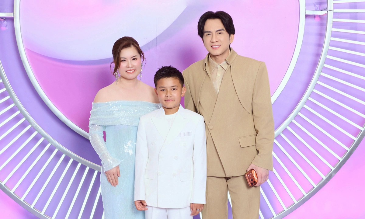 Đan Trường đưa vợ cũ và con trai đi sự kiện: góc nhìn mới cho người chơi Việt - hình ảnh - f8betvip.vip Đan Trường đưa vợ cũ và con trai đi sự kiện: góc nhìn mới cho người chơi Việt - hình ảnh - f8betvip.vip