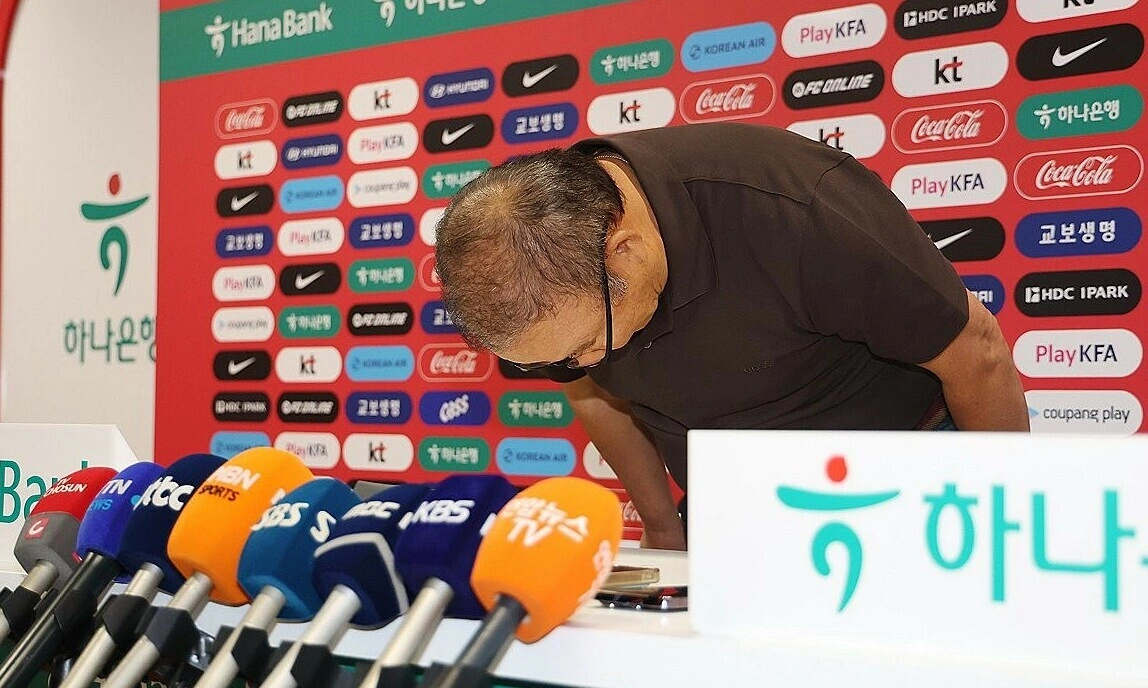 Ông Park cúi đầu xin lỗi sau thất bại của Hàn Quốc tại World Cup 2026 - hình ảnh - f8betvip.vip Ông Park cúi đầu xin lỗi sau thất bại của Hàn Quốc tại World Cup 2026 - hình ảnh - f8betvip.vip