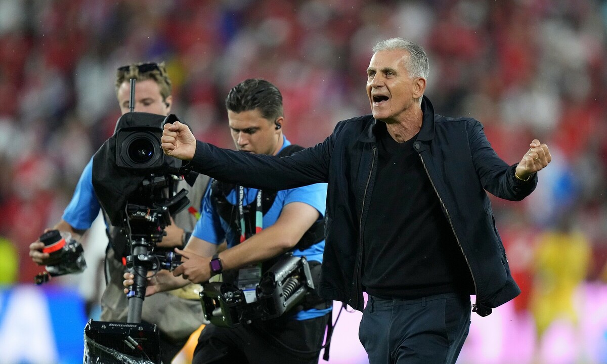 HLV Carlos Queiroz Lập Kỷ Lục Tuổi 73 Tại World Cup 2026 - hình ảnh - f8betvip.vip