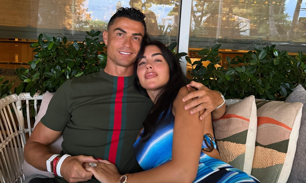 10 năm bên nhau của Ronaldo và vợ sắp cưới: Hành trình yêu thương vượt sóng gió - hình ảnh - f8betvip.vip