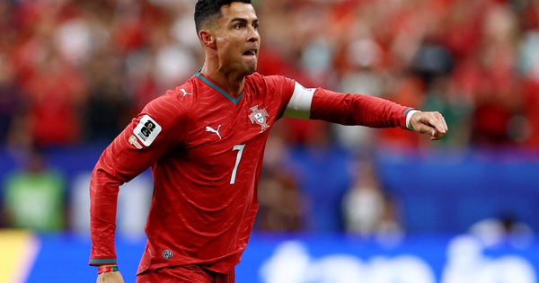 Nhà cái không chặn cập nhật: Ronaldo lập cú đúp, Bồ Đào Nha đại thắng Uzbekistan 5-0 - hình ảnh - f8betvip.vip