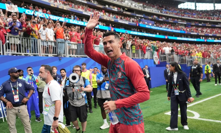 ronaldo1-png-1782256651-8745-1782256664 - ronaldo1-png-1782256651-8745-1782256664 - f8betvip.vip