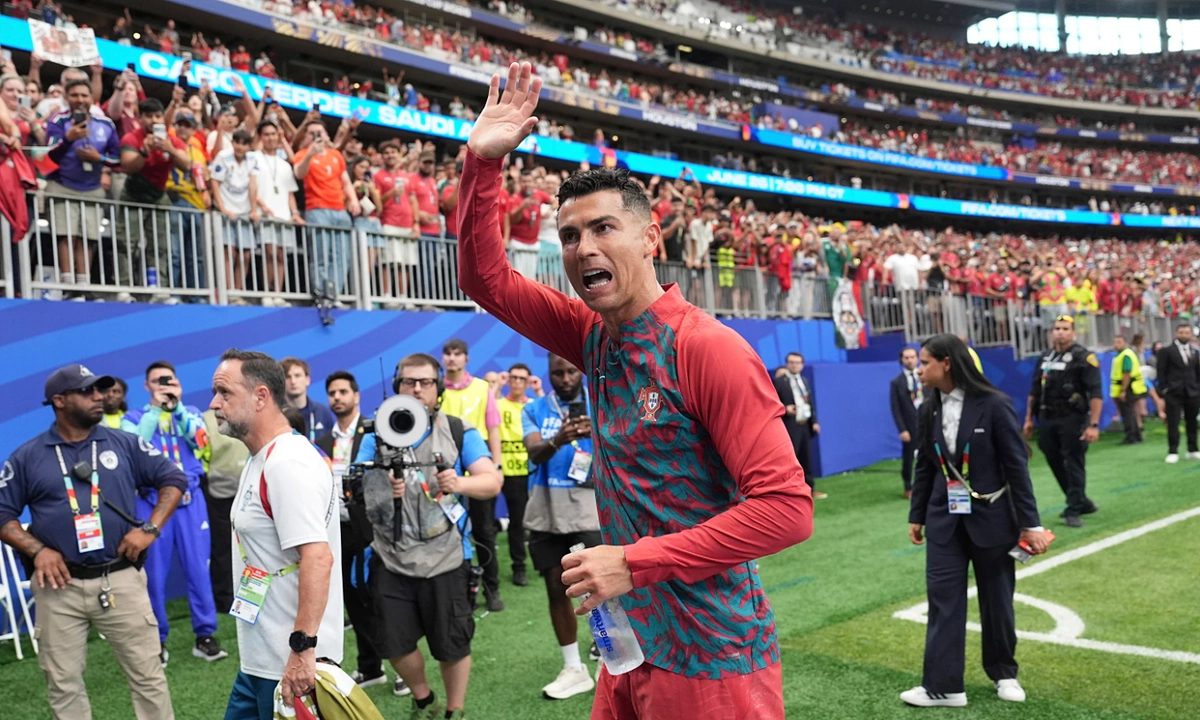 F8BET cược thể thao: Ronaldo mong chờ trận chung kết World Cup 2026 với Messi - hình ảnh - f8betvip.vip F8BET cược thể thao: Ronaldo mong chờ trận chung kết World Cup 2026 với Messi - hình ảnh - f8betvip.vip