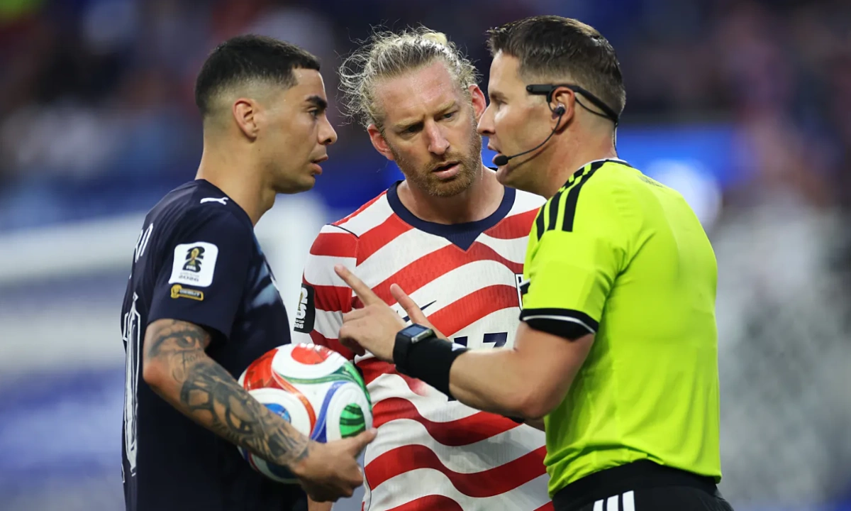 F8BET cược bóng đá: Luật VAR mới cứu thủ quân Mỹ khỏi thẻ vàng ở World Cup 2026 - hình ảnh - f8betvip.vip F8BET cược bóng đá: Luật VAR mới cứu thủ quân Mỹ khỏi thẻ vàng ở World Cup 2026 - hình ảnh - f8betvip.vip