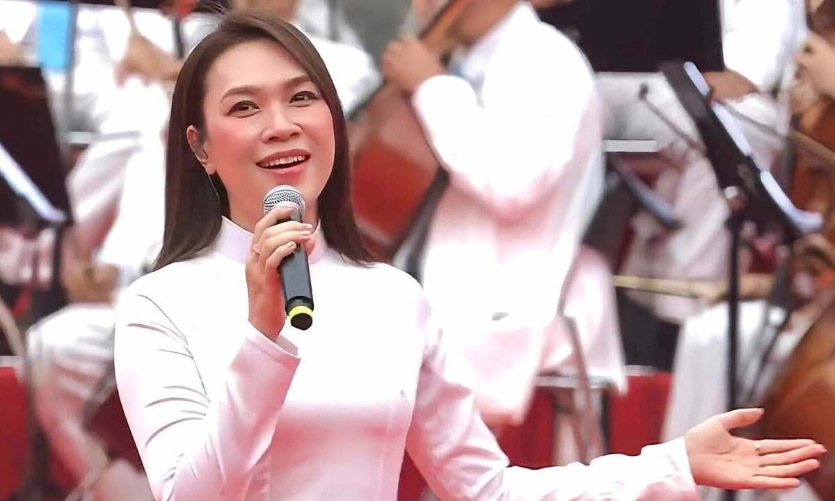F8BET Việt Nam: Sôi động cùng lễ kỷ niệm 50 năm TP HCM qua đêm nhạc nghệ sĩ - hình ảnh - f8betvip.vip