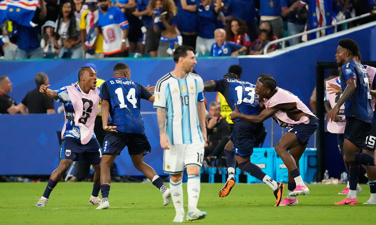 F8BET chính thức: Henry và Ibrahimovic kêu gọi FIFA trao cúp cho Cape Verde sau màn trình diễn ấn tượng - hình ảnh - f8betvip.vip F8BET chính thức: Henry và Ibrahimovic kêu gọi FIFA trao cúp cho Cape Verde sau màn trình diễn ấn tượng - hình ảnh - f8betvip.vip