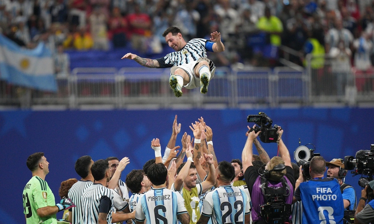 F8BET cược thể thao: Messi lập kỷ lục ghi bàn liên tiếp tại vòng knock-out World Cup 2026 - hình ảnh - f8betvip.vip